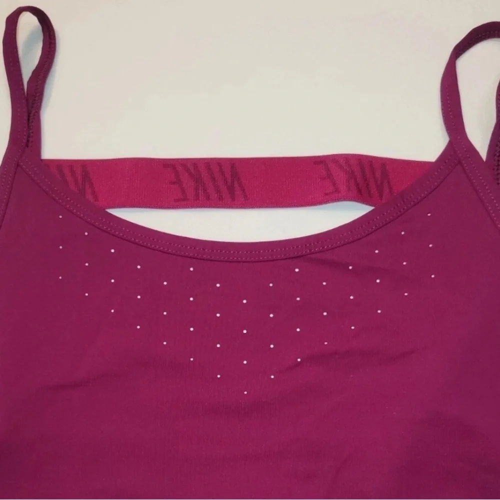 Nike Women's Dry Elastika V-Back
Violet Training Tank Top - Picture 4 of 12
